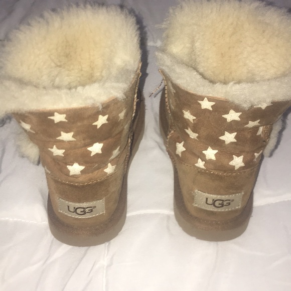 Toddler Uggs - Picture 2 of 2